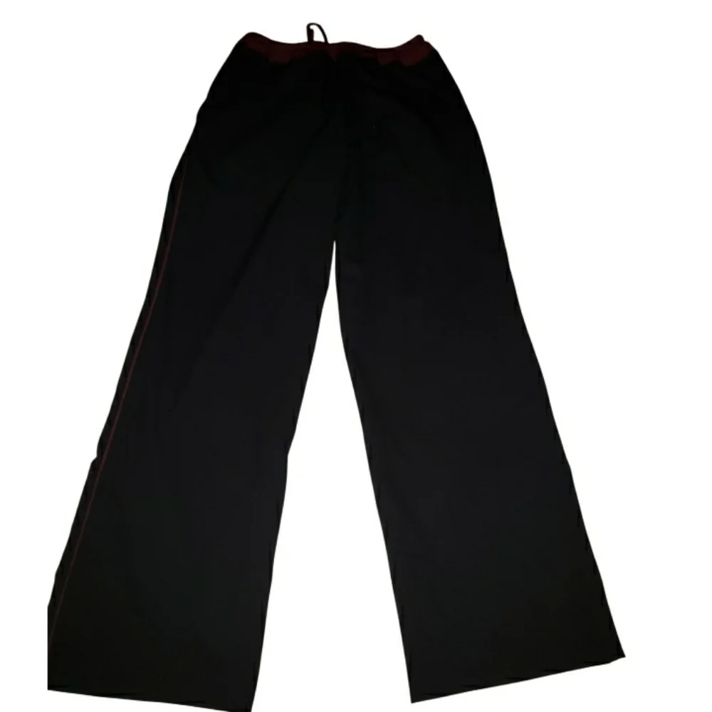 NWOT Zara Burgundy and Black Trousers- M